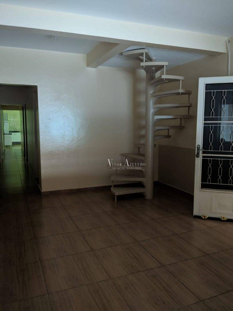 Casa à venda com 5 quartos, 270m² - Foto 17