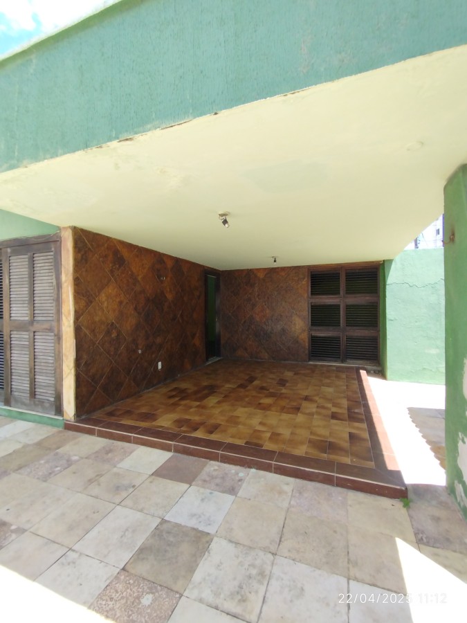 Casa para alugar com 5 quartos, 200m² - Foto 17