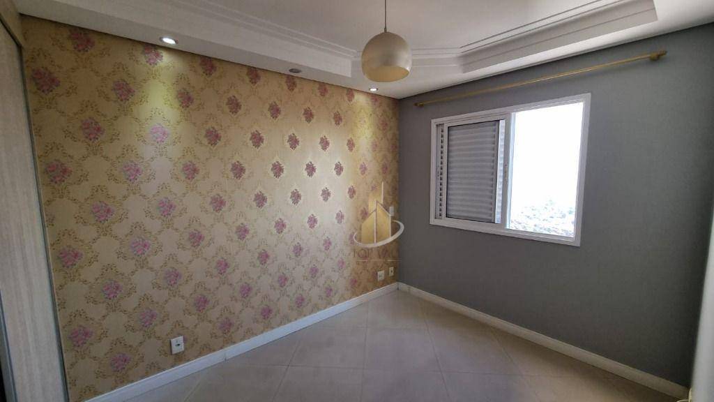 Apartamento para alugar com 2 quartos, 65m² - Foto 8