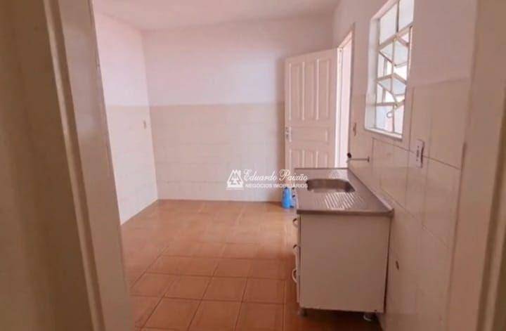 Casa para alugar com 2 quartos, 150m² - Foto 18