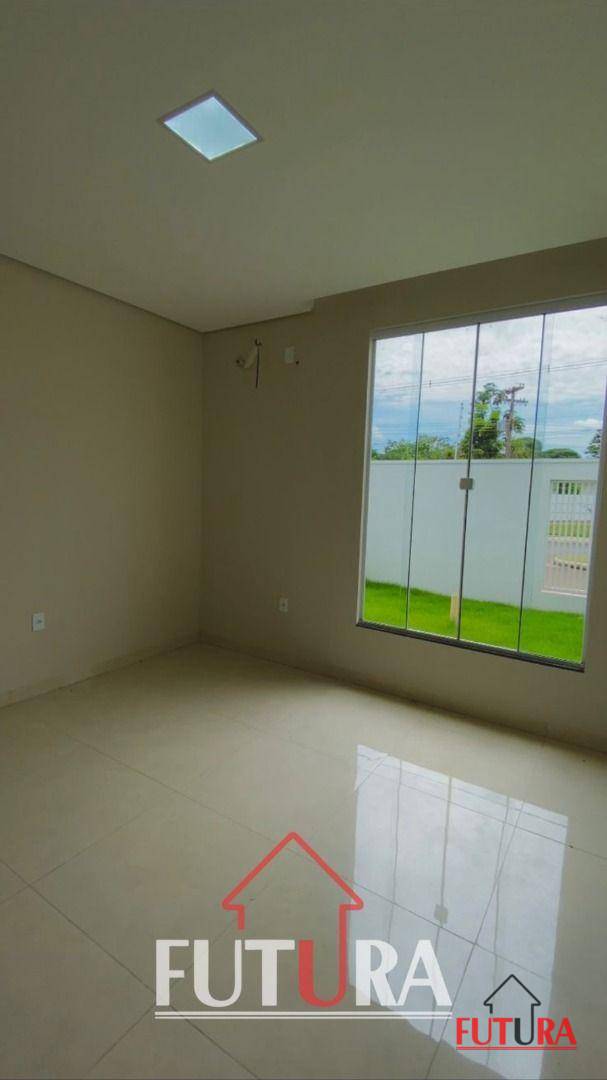 Casa à venda com 3 quartos, 240m² - Foto 8