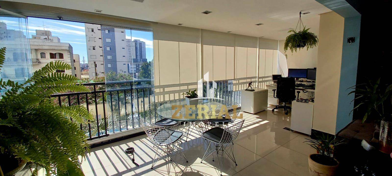 Apartamento à venda com 3 quartos, 146m² - Foto 2