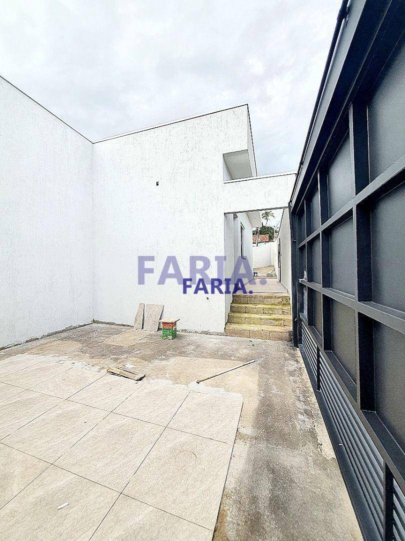 Casa à venda com 3 quartos, 85m² - Foto 2