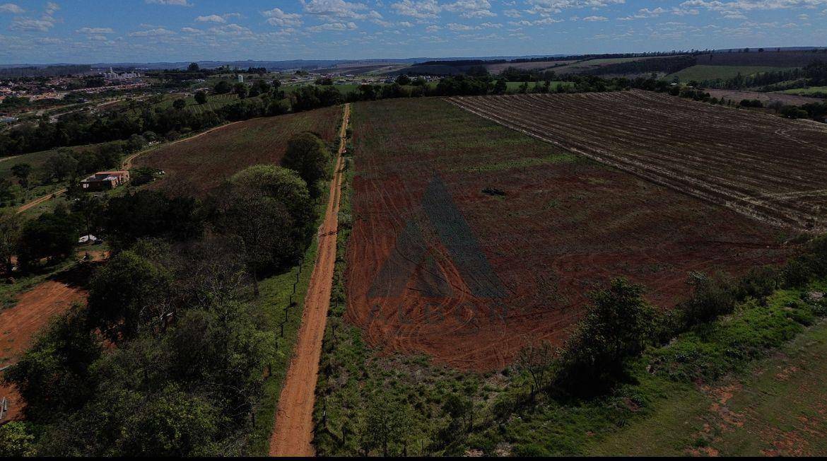 Loteamento e Condomínio, 504 m² - Foto 1