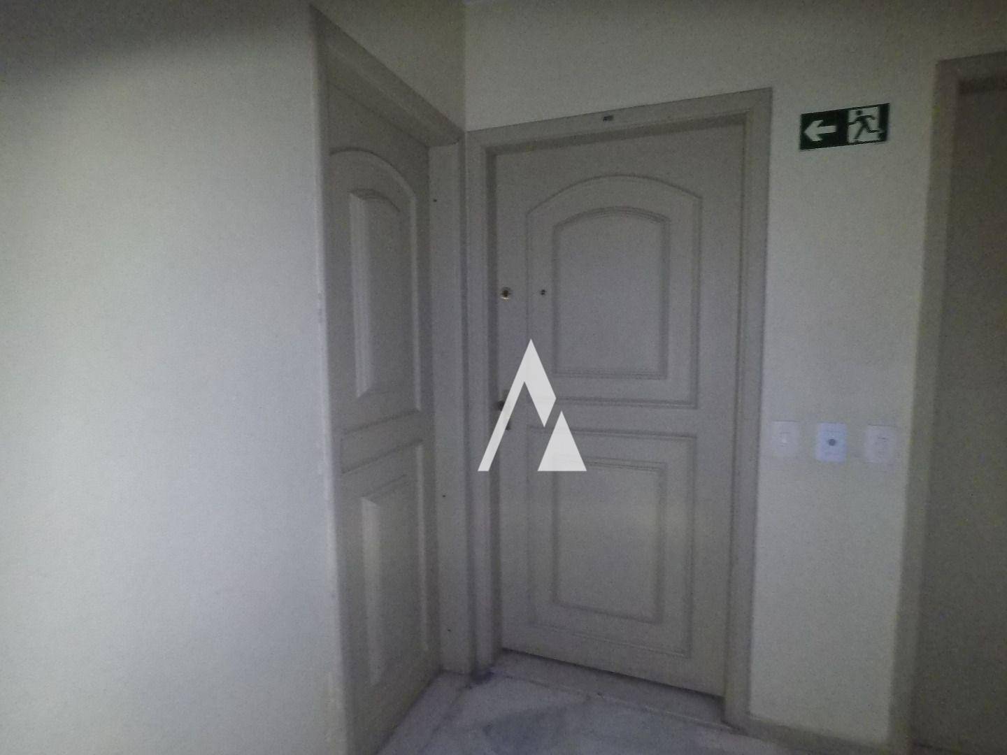 Apartamento à venda com 2 quartos, 60m² - Foto 5