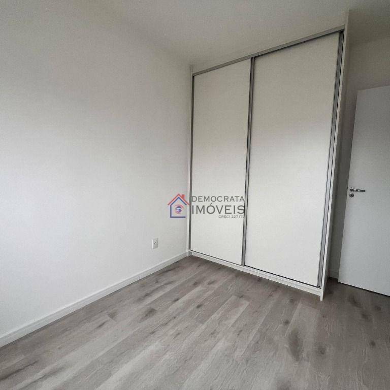 Apartamento à venda e aluguel com 2 quartos, 67m² - Foto 8