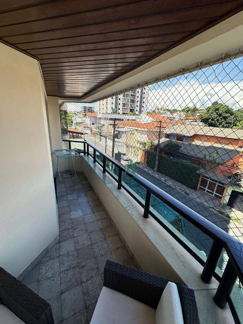 Apartamento à venda com 3 quartos, 170m² - Foto 16