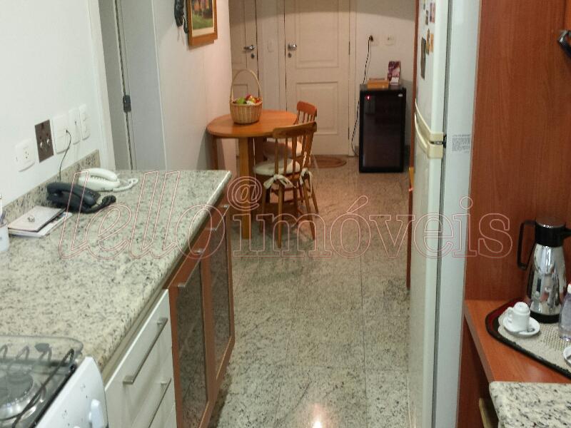 Apartamento para alugar com 4 quartos, 200m² - Foto 42