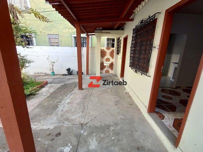 Casa para alugar com 1 quarto, 60m² - Foto 14