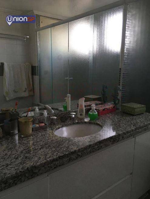 Apartamento à venda com 3 quartos, 145m² - Foto 17