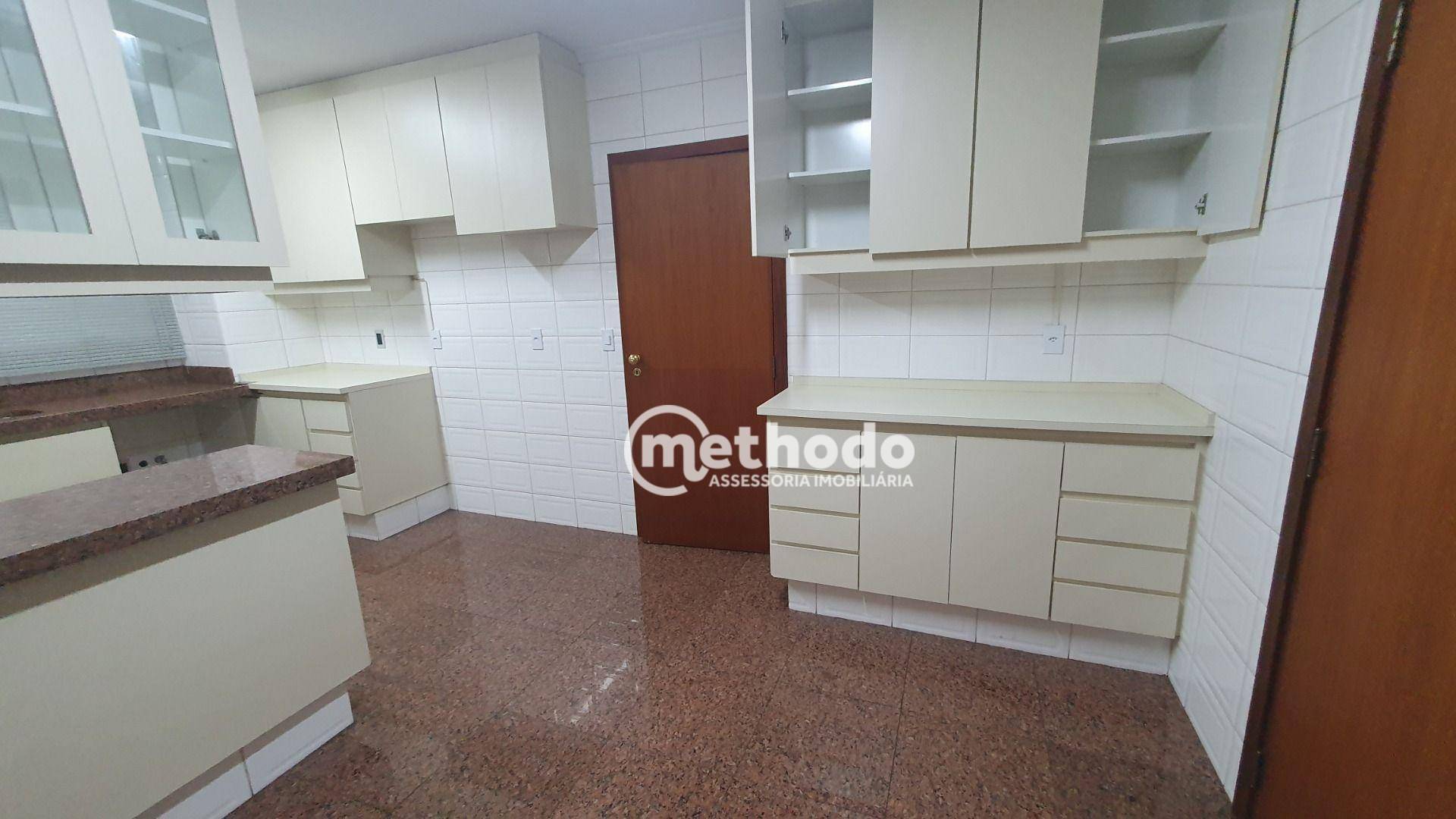 Apartamento para alugar com 4 quartos, 235m² - Foto 9