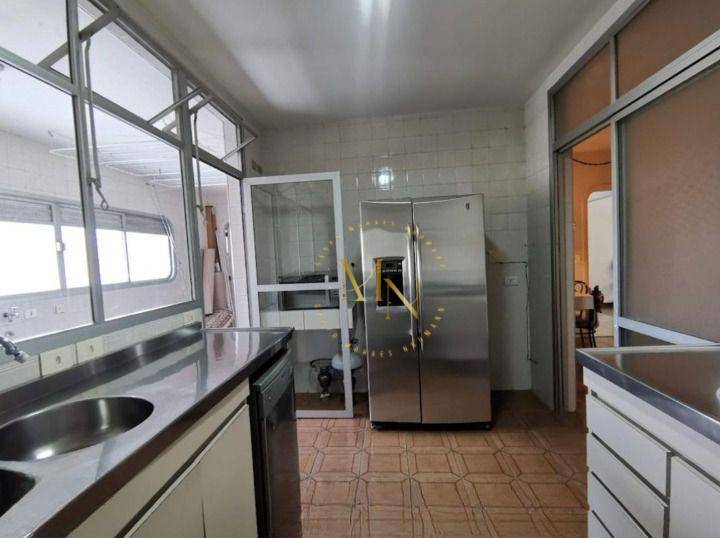 Apartamento à venda com 4 quartos, 210m² - Foto 4