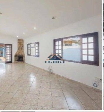 Casa de Condomínio para alugar com 3 quartos, 200m² - Foto 6