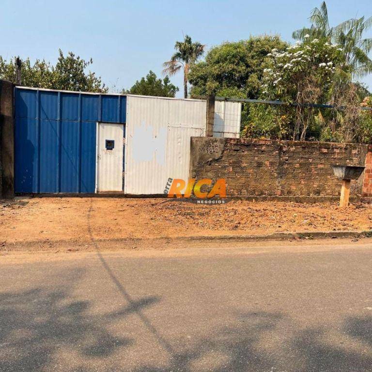 Casa à venda com 2 quartos, 100m² - Foto 1