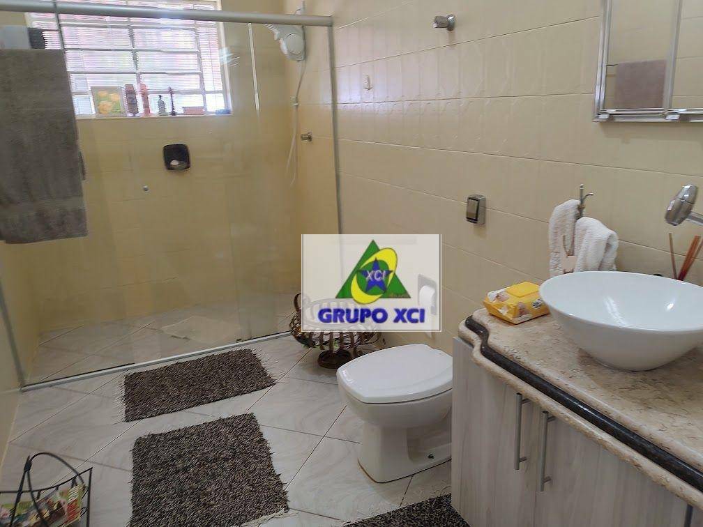 Chácara à venda com 4 quartos, 491m² - Foto 16