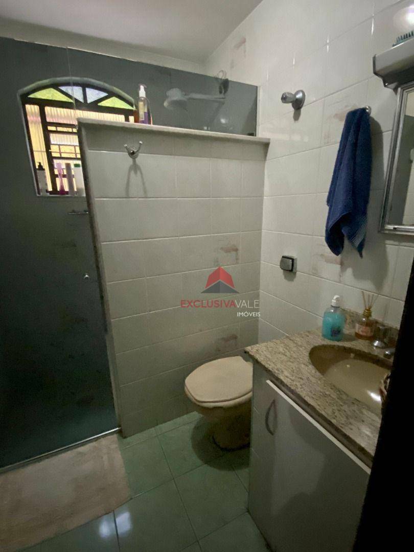 Casa à venda com 4 quartos, 326m² - Foto 14