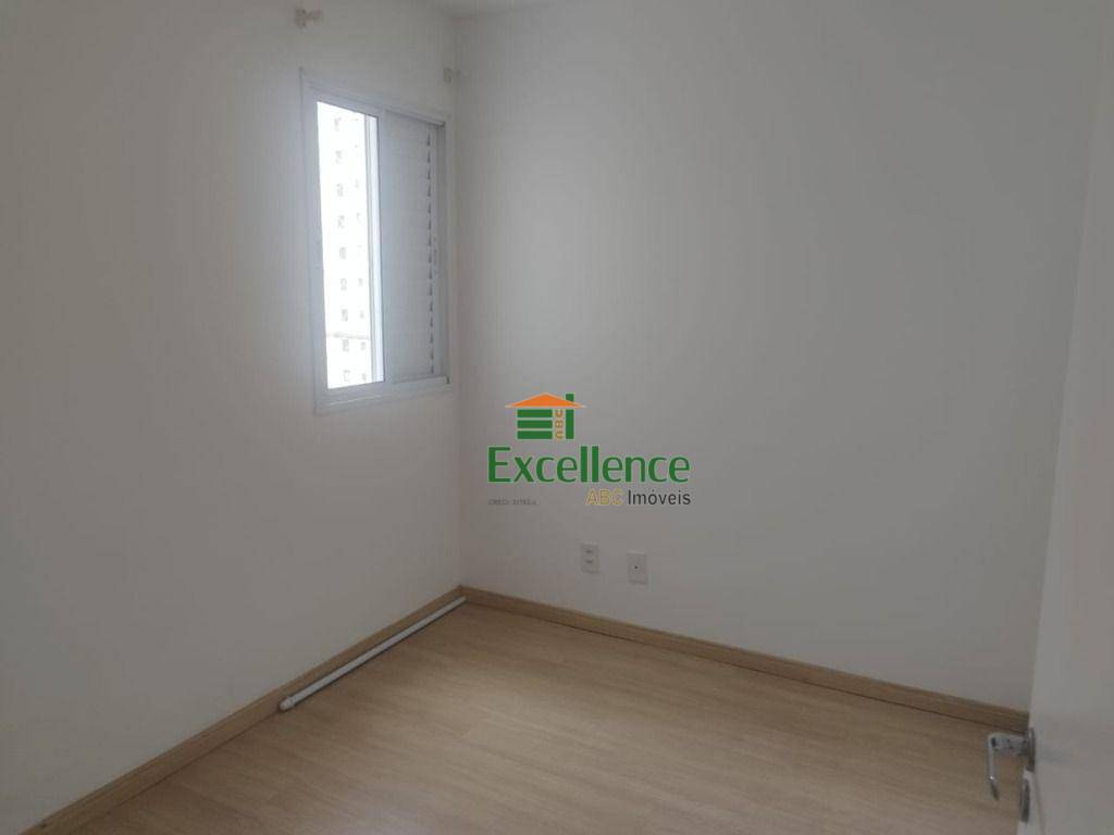 Apartamento para alugar com 3 quartos, 82m² - Foto 10