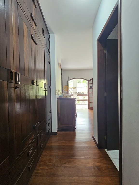 Casa à venda com 3 quartos, 200m² - Foto 31