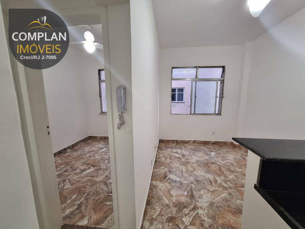 Apartamento à venda com 1 quarto, 33m² - Foto 6