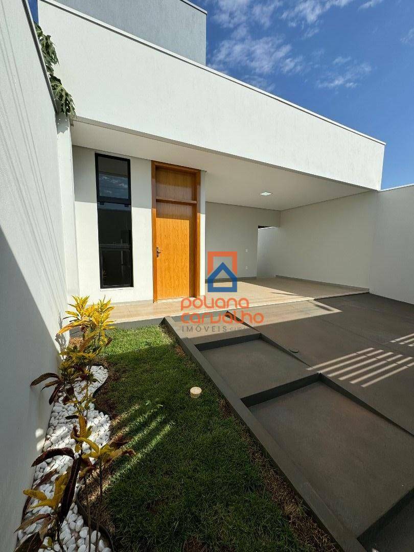 Casa à venda com 3 quartos, 145m² - Foto 1