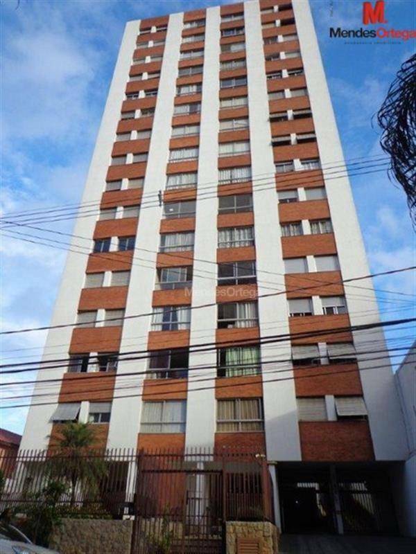 Apartamento para alugar com 3 quartos, 110m² - Foto 1