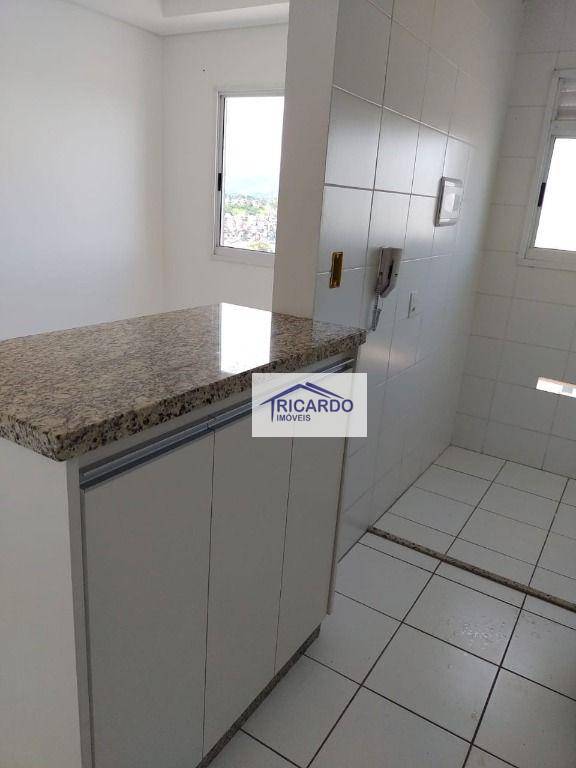 Apartamento à venda com 2 quartos, 43m² - Foto 20