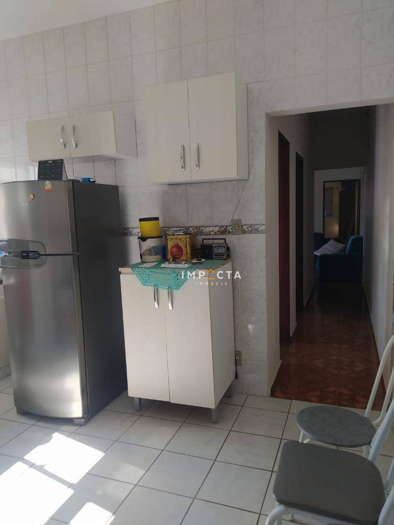 Casa à venda com 3 quartos, 88m² - Foto 10