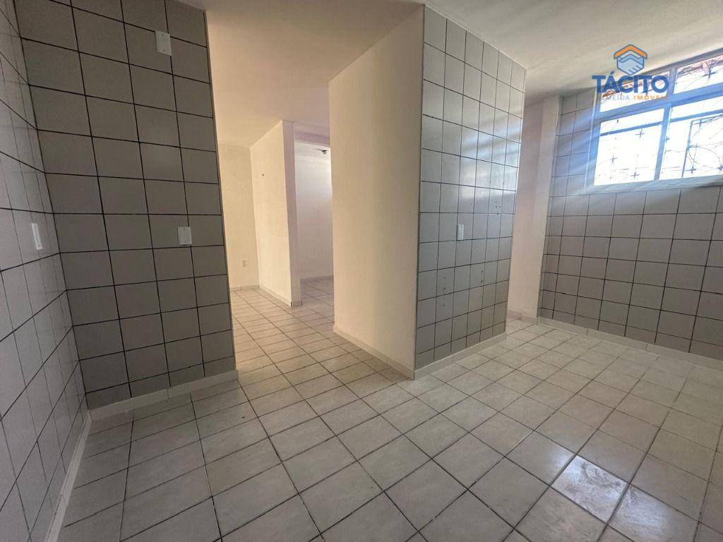 Casa à venda com 3 quartos, 107m² - Foto 7