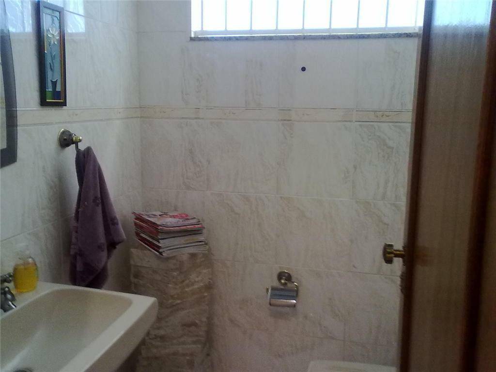 Sobrado à venda com 4 quartos, 250m² - Foto 15