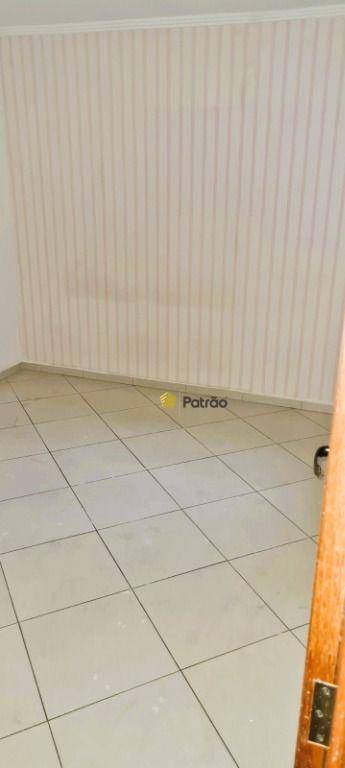 Apartamento para alugar com 3 quartos, 70m² - Foto 7