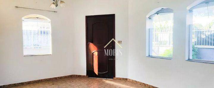 Sobrado à venda com 3 quartos, 201m² - Foto 2