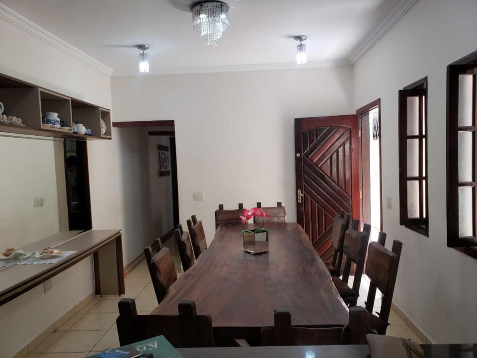 Casa à venda com 3 quartos, 200m² - Foto 11