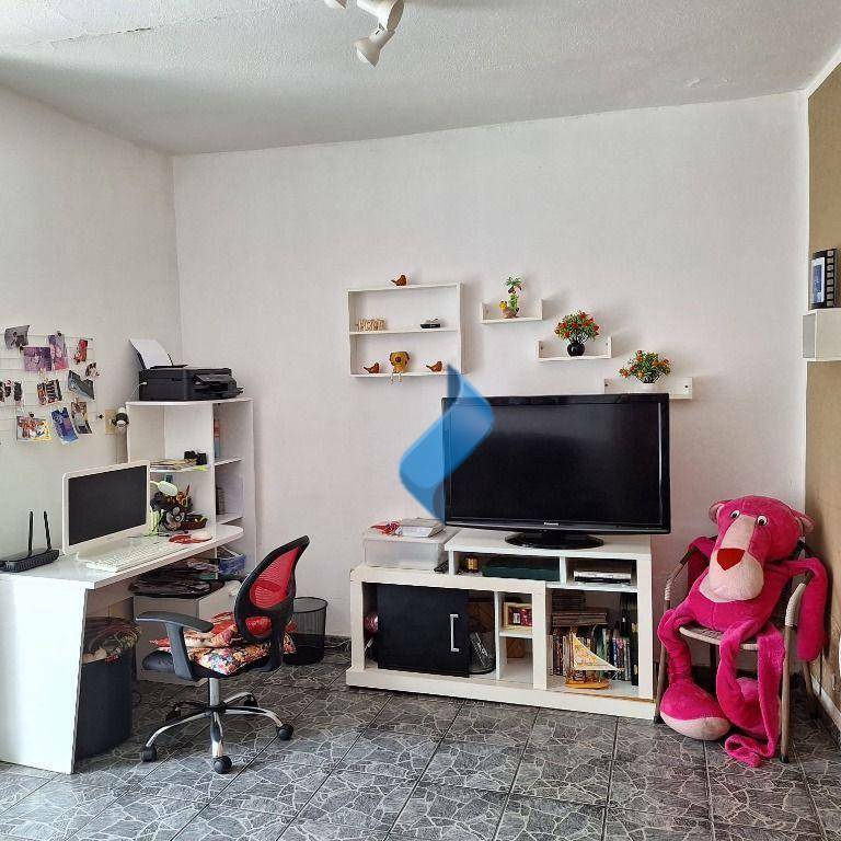 Casa à venda com 3 quartos, 190m² - Foto 22