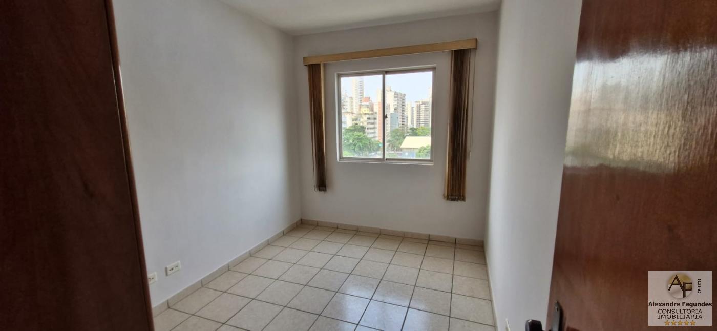 Apartamento à venda com 3 quartos, 120m² - Foto 11