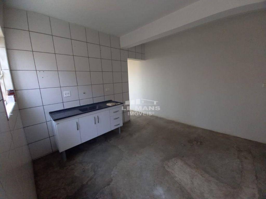 Casa à venda com 3 quartos, 170m² - Foto 9