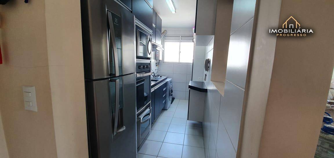 Apartamento à venda com 2 quartos, 48m² - Foto 13