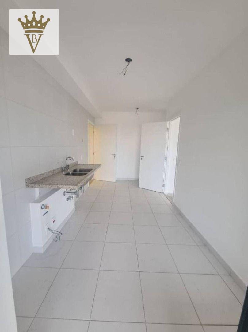 Apartamento à venda com 3 quartos, 173m² - Foto 2