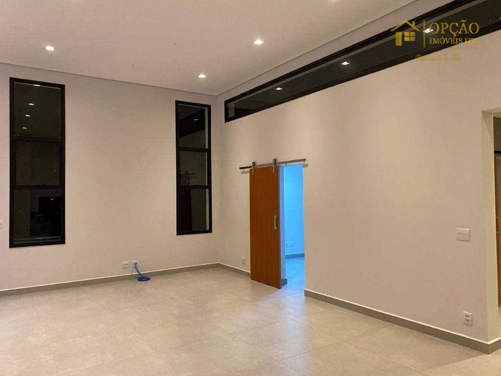 Casa de Condomínio à venda com 3 quartos, 240m² - Foto 4