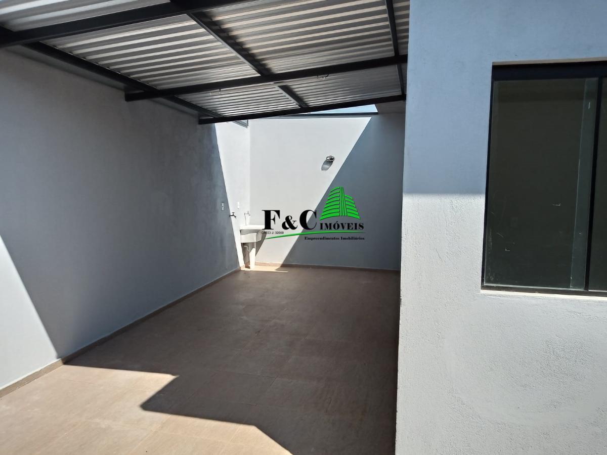 Casa à venda com 2 quartos, 188m² - Foto 3