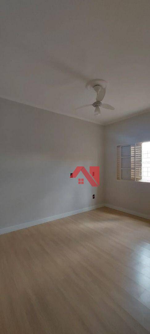 Casa à venda com 3 quartos, 180m² - Foto 12