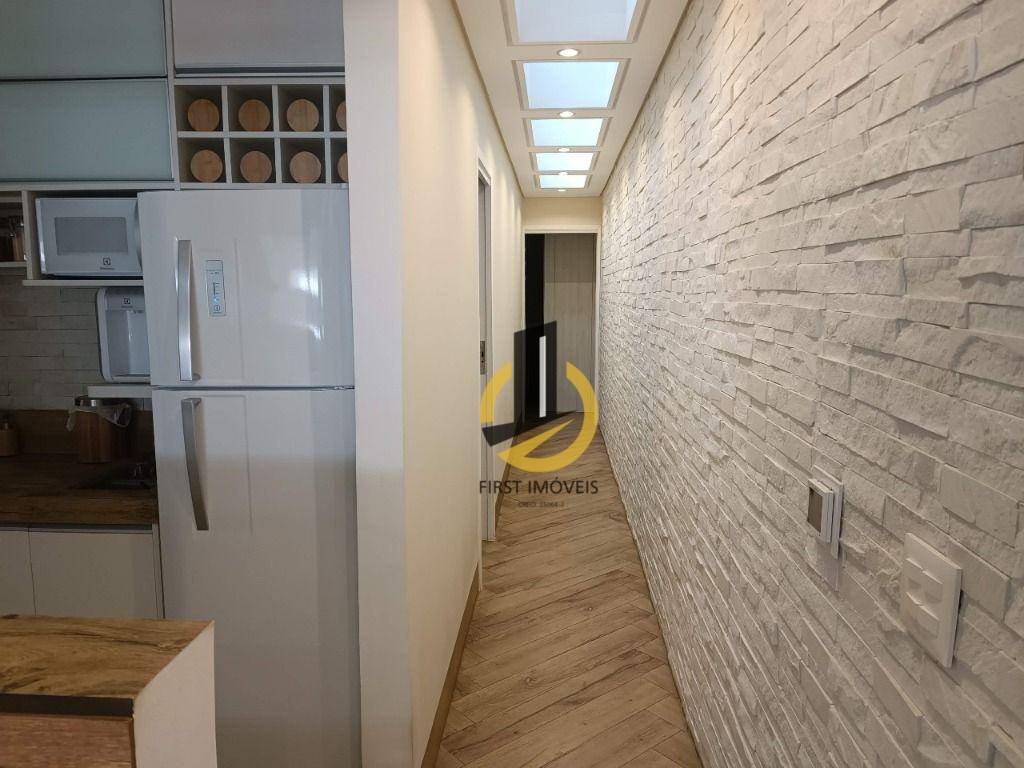 Sobrado à venda com 2 quartos, 250m² - Foto 9