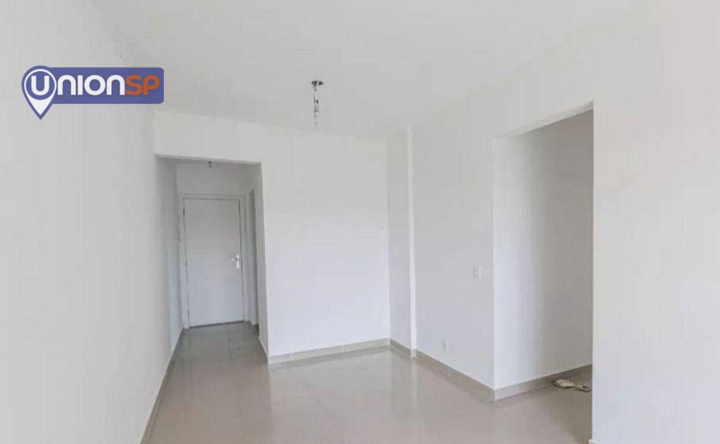 Apartamento à venda com 3 quartos, 64m² - Foto 2