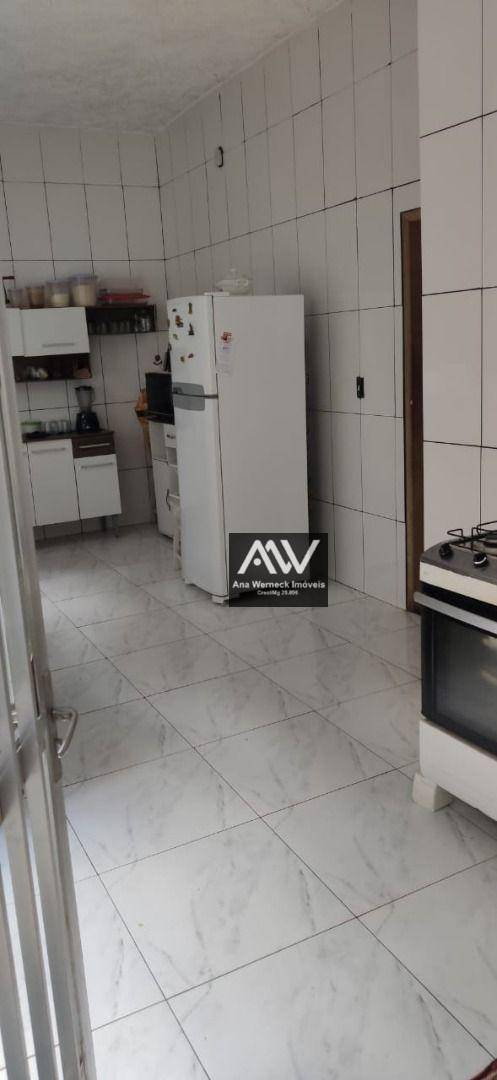 Casa à venda com 4 quartos, 360m² - Foto 42