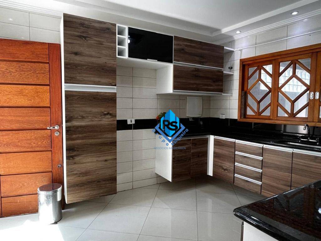 Sobrado à venda e aluguel com 4 quartos, 250m² - Foto 10