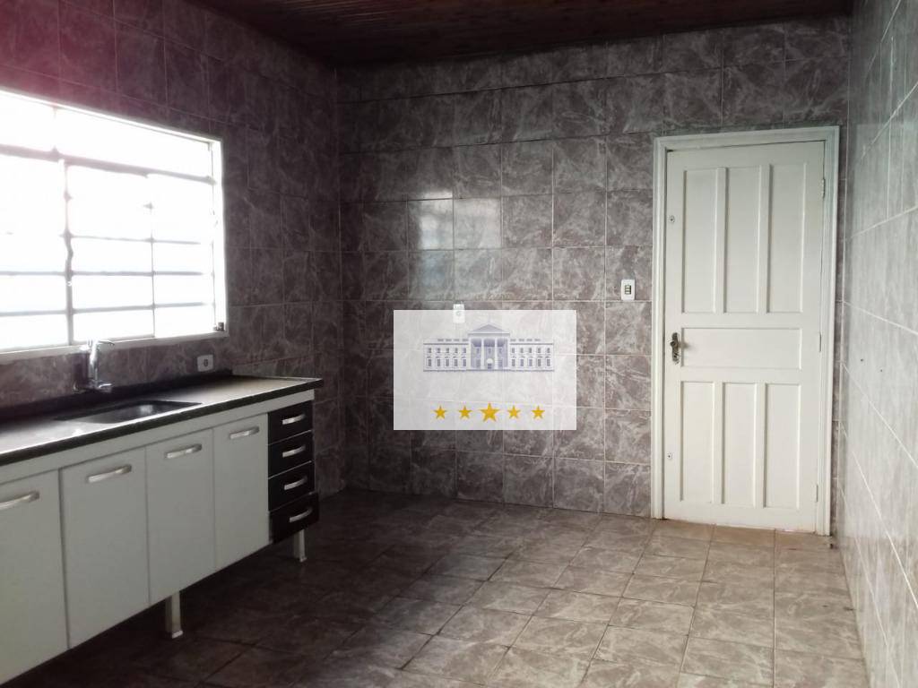 Casa à venda com 3 quartos, 200m² - Foto 8