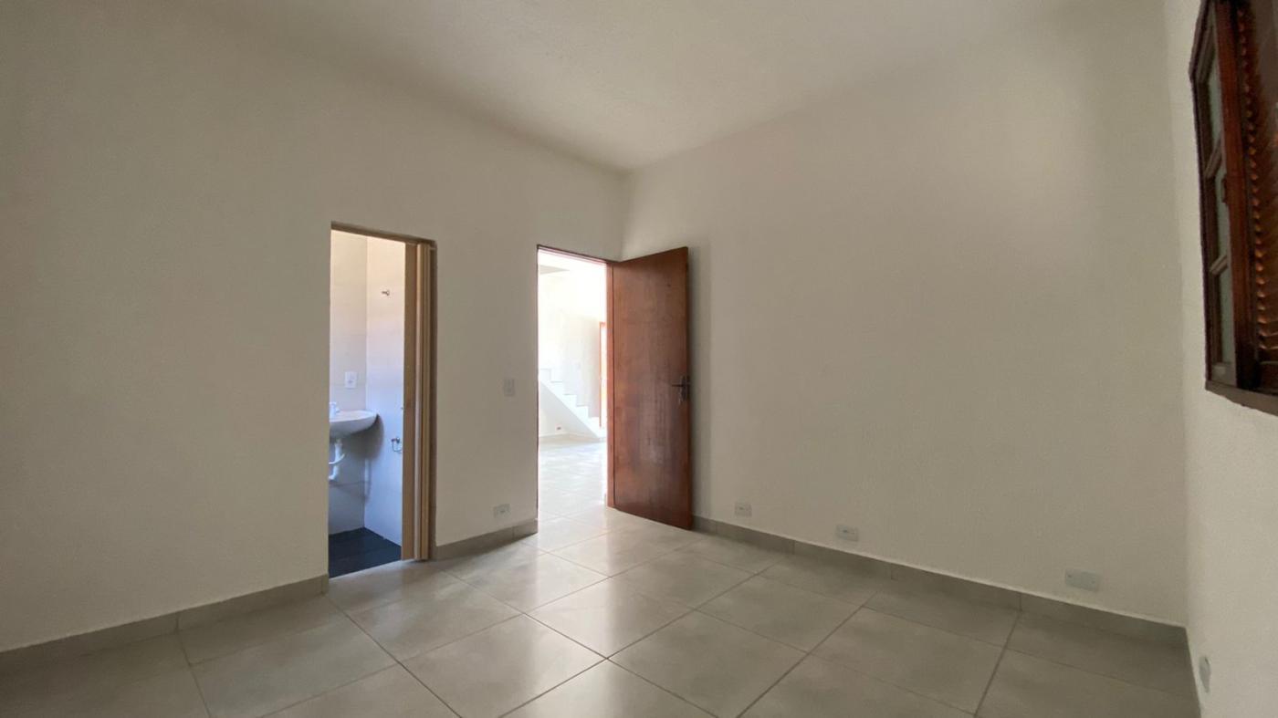 Casa à venda com 2 quartos, 250m² - Foto 15