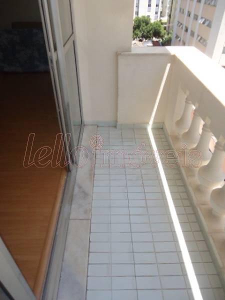 Apartamento para alugar com 2 quartos, 130m² - Foto 17