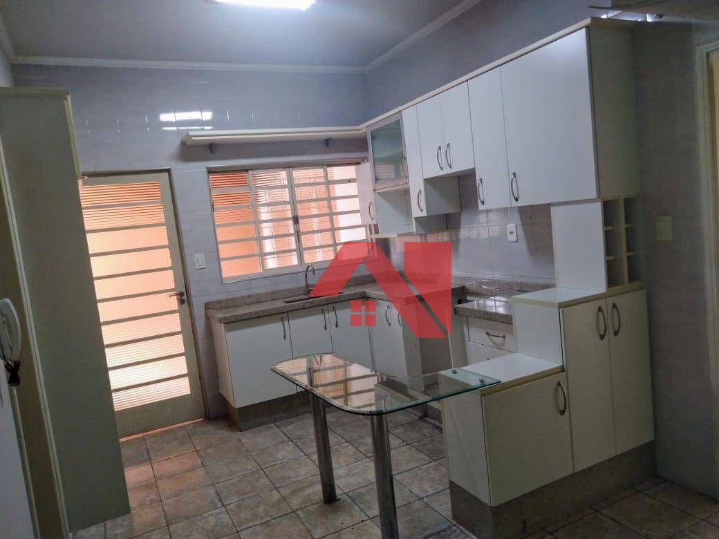 Casa à venda com 3 quartos, 110m² - Foto 14