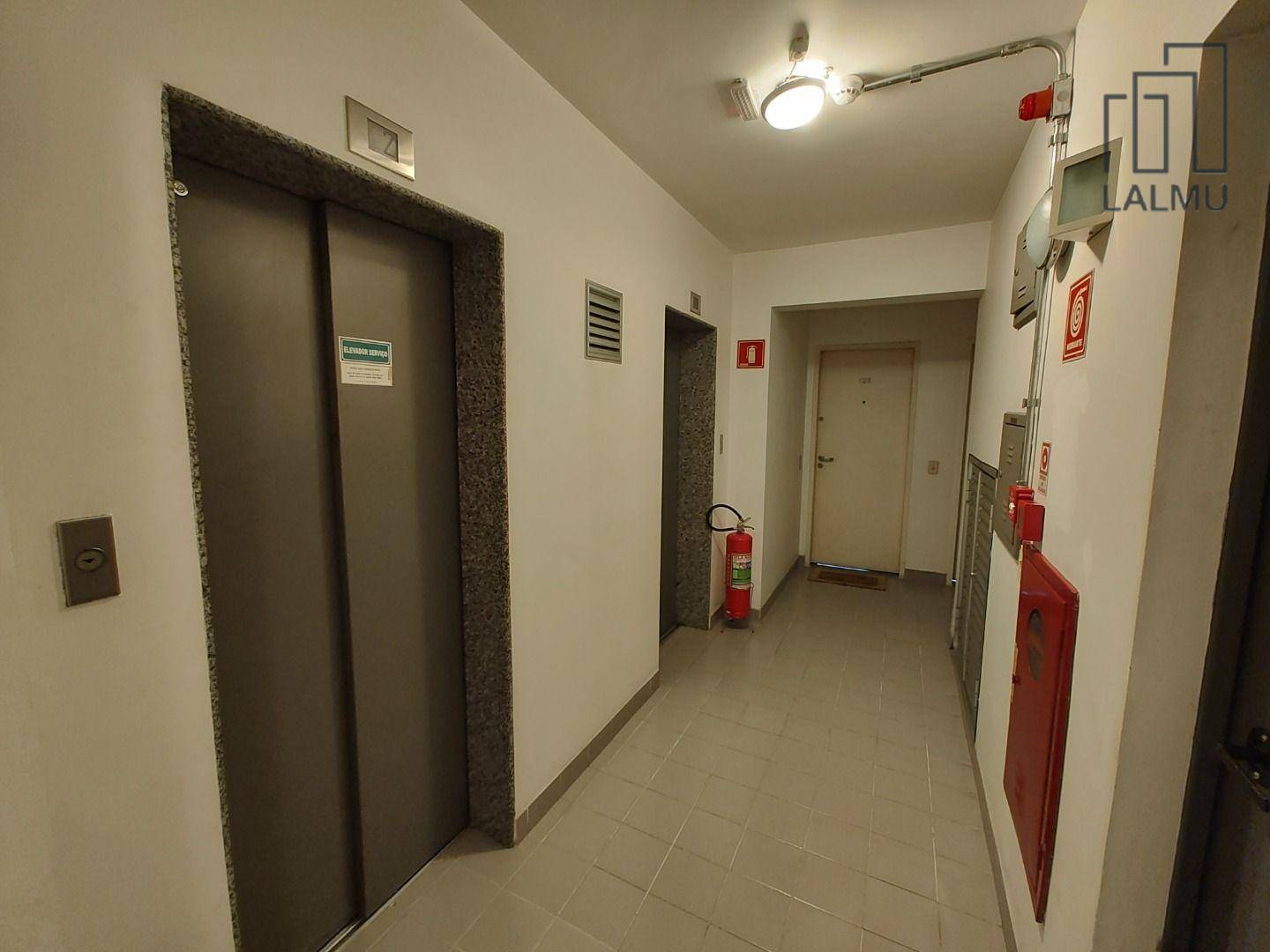 Apartamento para alugar com 2 quartos, 60m² - Foto 28