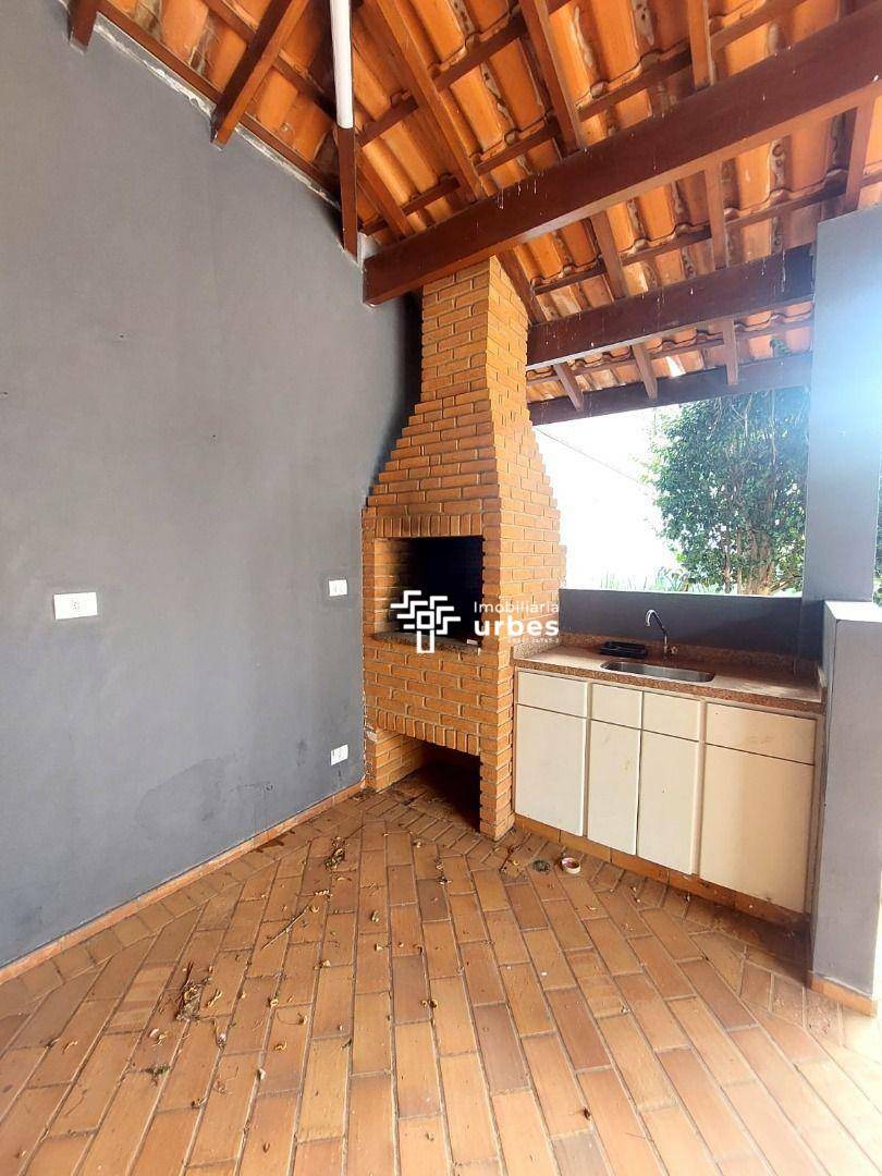 Casa para alugar com 3 quartos, 270m² - Foto 32